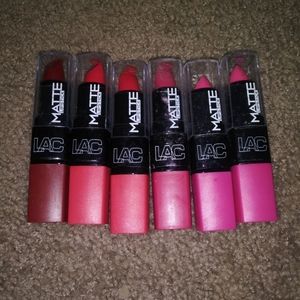 6 unopened lipsticks